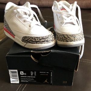 Jordan 3 Retro white red grey